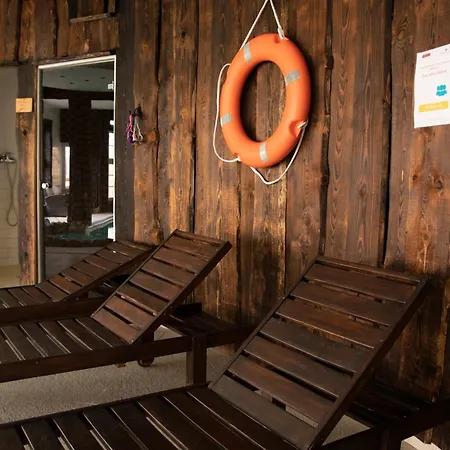 Dom wakacyjny Na Zboczu - Rodzinny W Lesie Na Mazurach Z Basenem I Sauną