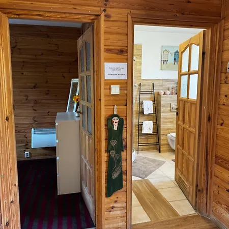 Na Zboczu - Rodzinny W Lesie Na Mazurach Z Basenem I Sauną * Guzowy Piec