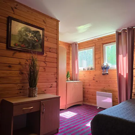 Na Zboczu - Rodzinny W Lesie Na Mazurach Z Basenem I Sauna Guzowy Piec